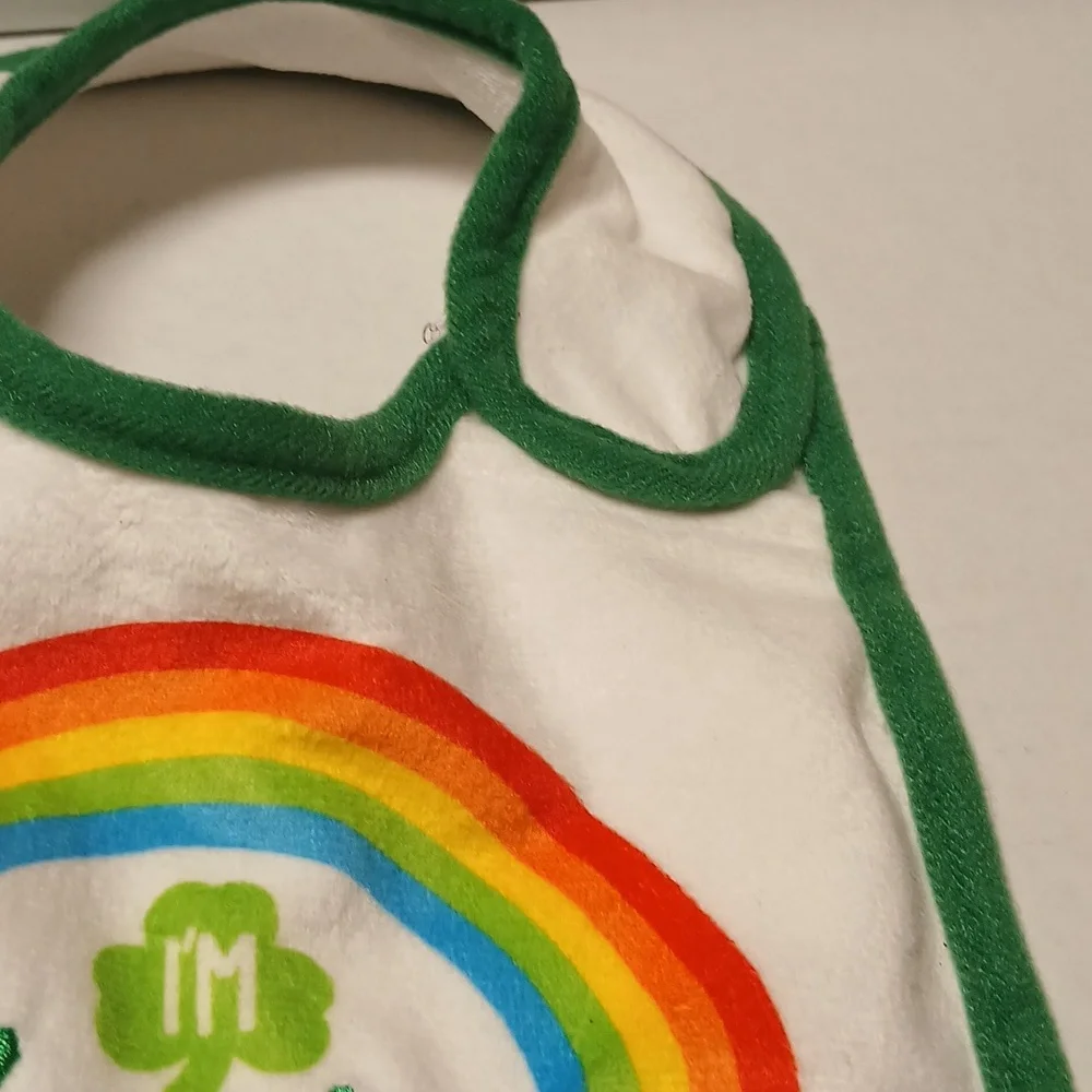 Im Lucky RAINBOW Baby Bib Ages 0 to 12 Months NWOT
